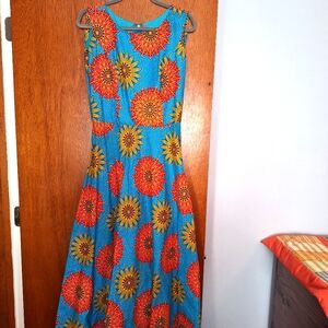 Nashona Tazmanian Floral Blue And Orange Women's Sleeveless Maxi Dress Size M